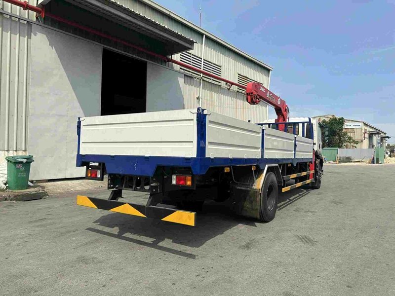 Isuzu FVR900 Gắn Cẩu Unic 5 Tấn 4 Khúc URV554K