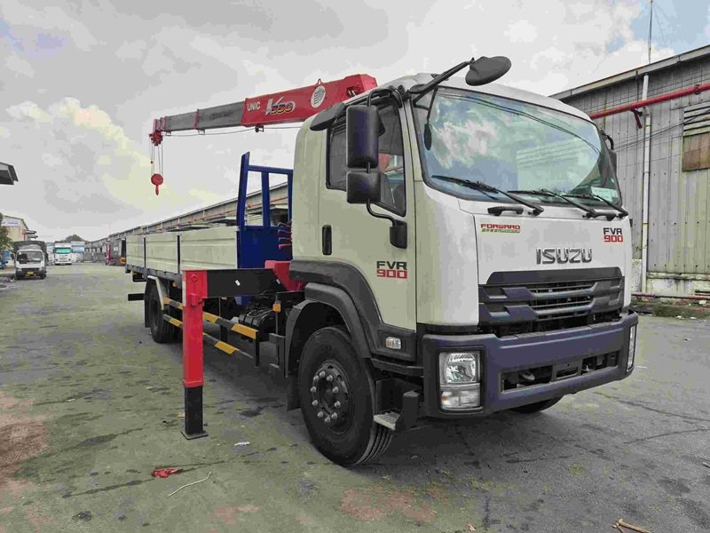 Isuzu FVR900 Gắn Cẩu Unic 5 Tấn 5 Khúc URV555K