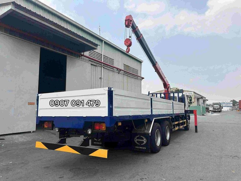 Hino 3 Chân Gắn Cẩu 5 Tấn Unic URV554