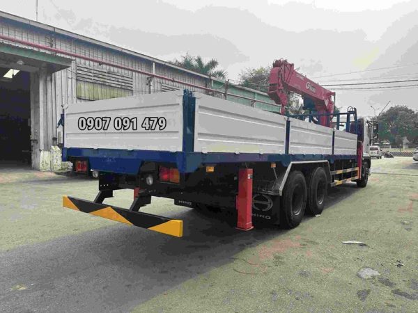 Hino 3 Chân Gắn Cẩu Unic 8 Tấn 5 Khúc URG805