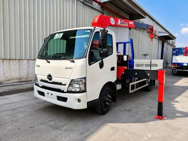 Hino 5 Tấn Gắn Cẩu Unic 374