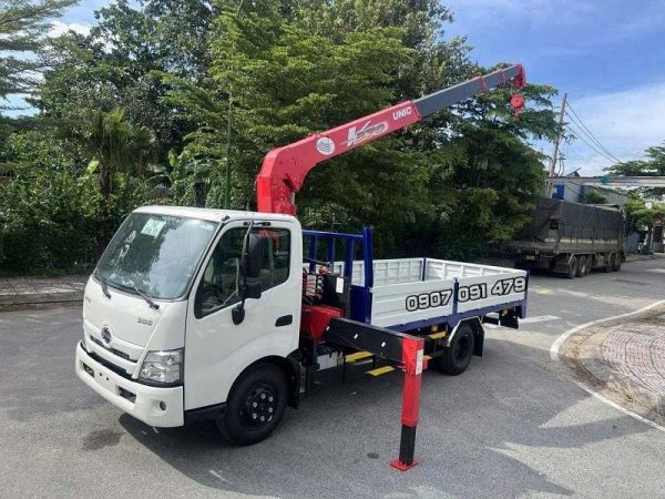 Hino XZU720L Gắn Cẩu 3 Tấn 4 Khúc