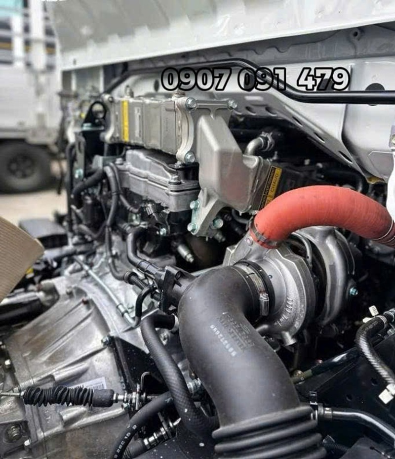 Động Cơ Isuzu 5 Tấn NQR550 Gắn Cẩu Unic 3 Tấn URV374K