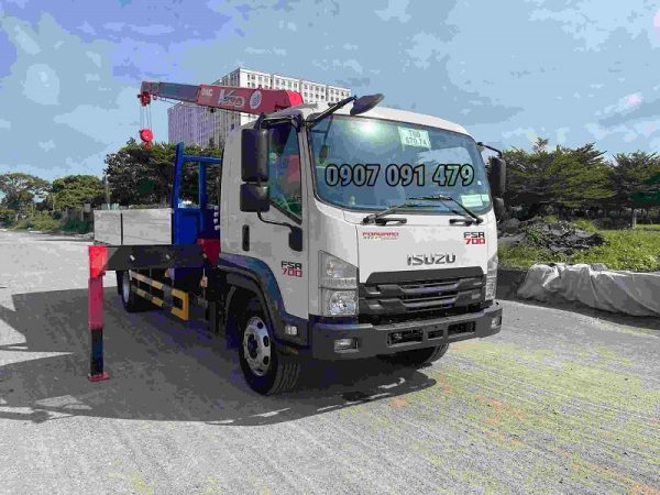 Xe Tải Isuzu FSR700 Gắn Cẩu Unic 3 Tấn 4 Khúc