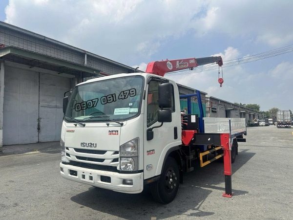 Isuzu NPR350 2 Tấn 5 Gắn Cẩu Unic 3 Tấn 4 khúc