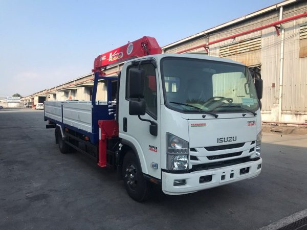 Isuzu NPR350 Gắn Cẩu Unic 3 Tấn 5 Khúc