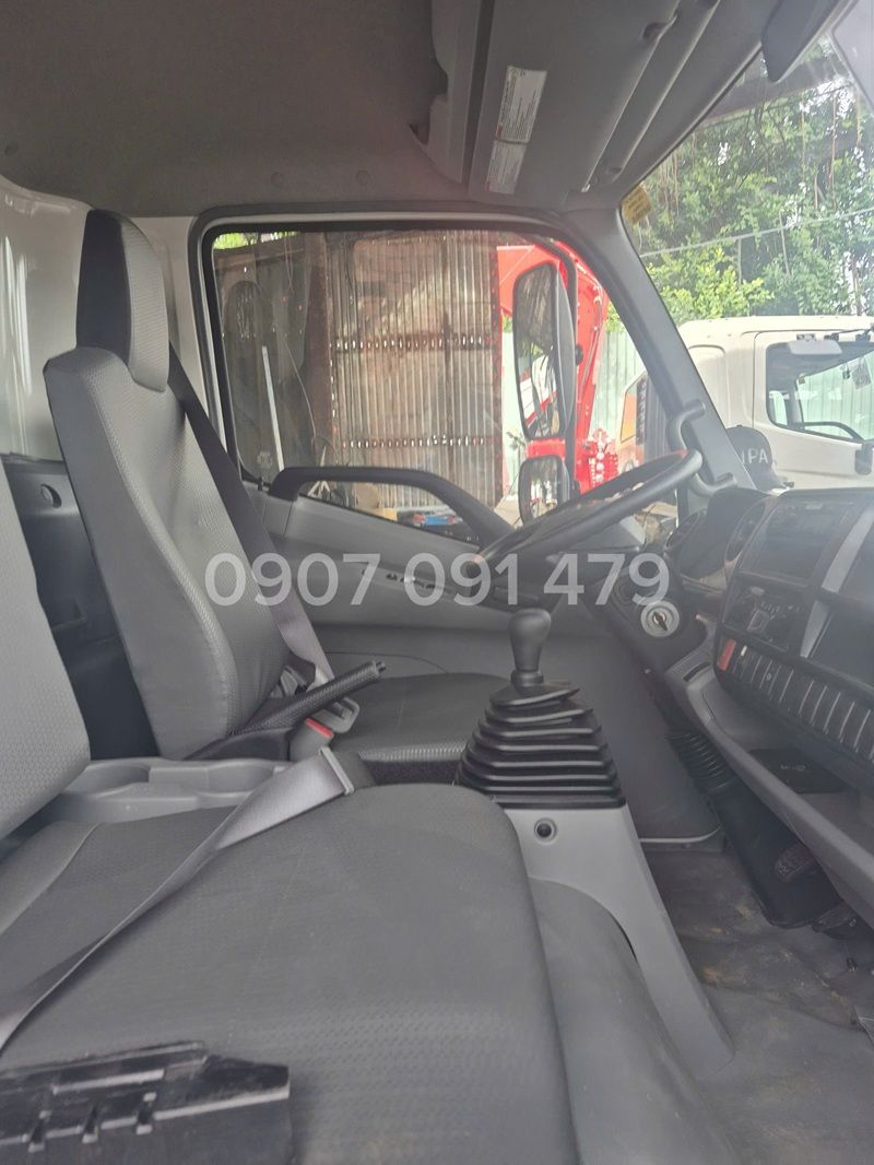Nội thất Hino XZU730L