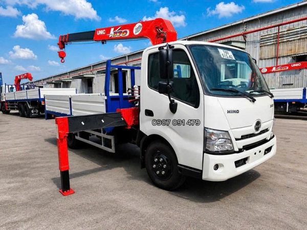 Tổng Quan Hino XZU730L Gắn Cẩu Unic 374