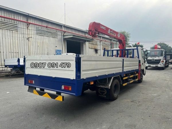 Tổng Quan Hino XZU730 Gắn Cẩu Unic 375