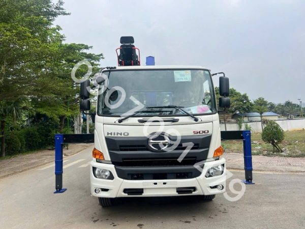 Ngoại thất Hino 8 tấn FG