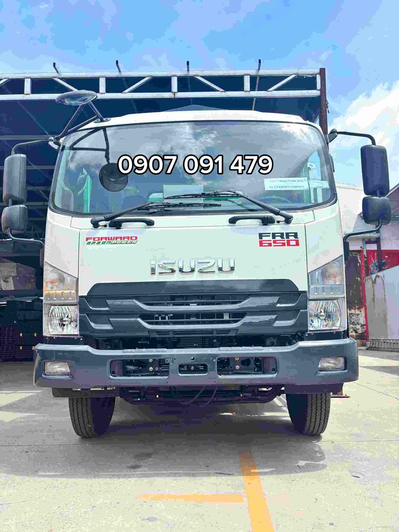 Ngoại thất Isuzu FRR650