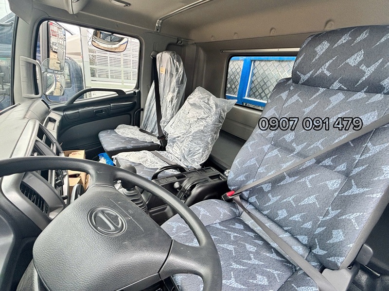 Nội thất Hino 8 tấn FG