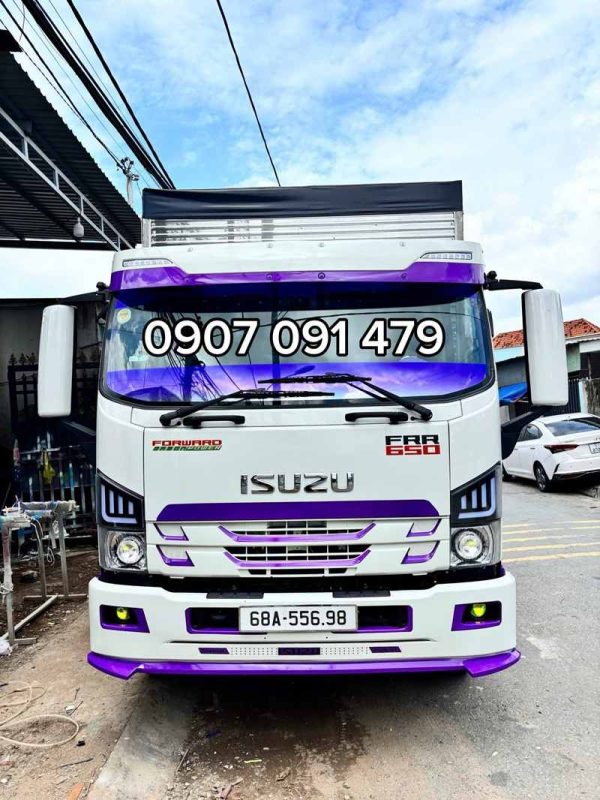 Tổng quan Isuzu FRR650 chở gia súc